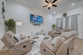 3BR Gated Home, King-Sized, 6miles to NRG, Med Ctr, DownTown